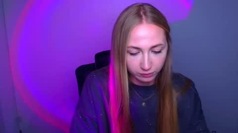 Snapshot of eva_oliviaa chatting on September 30, 1:06 pm Eva online show from September 30, 1:06 pm