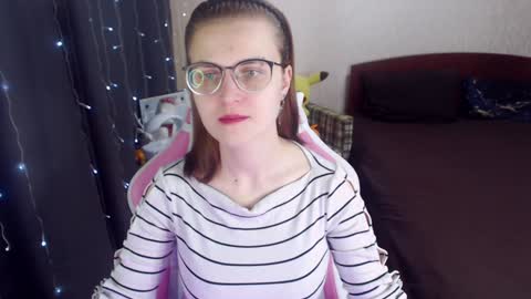Snapshot of eva_orchid chatting on February 6, 9:43 am Eva online show from February 6, 9:43 am
