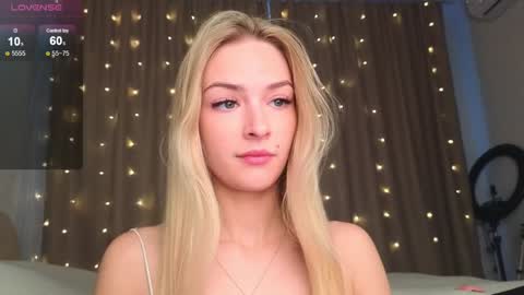 Hello Im Eva online show from January 9, 8:03 am