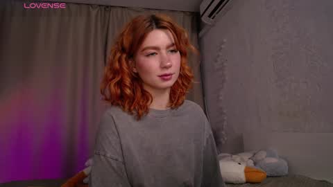 Snapshot of evaa_moonn_ chatting on November 2, 7:01 am Eva online show from November 2, 7:01 am