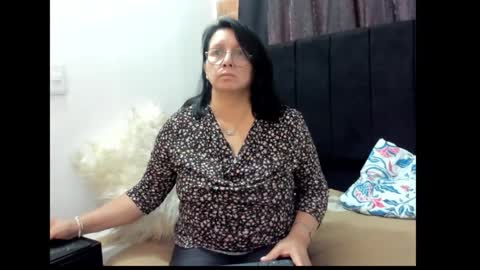 Snapshot of evaaross chatting on January 9, 7:40 pm Eva online show from January 9, 7:40 pm