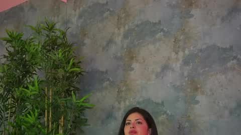 EvaBerry online show from May 4, 4:49 am