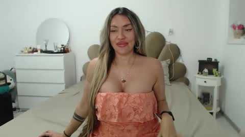 Snapshot of evabomb chatting on October 22, 8:36 pm EvaBomb online show from October 22, 8:36 pm