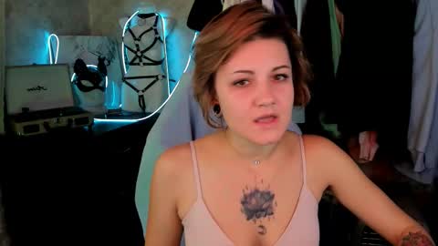 Eva Brownie online show from October 4, 12:22 pm