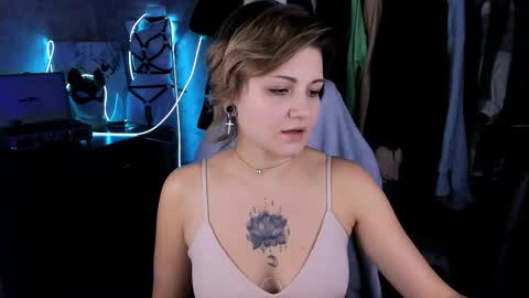 Eva Brownie online show from October 16, 4:53 pm