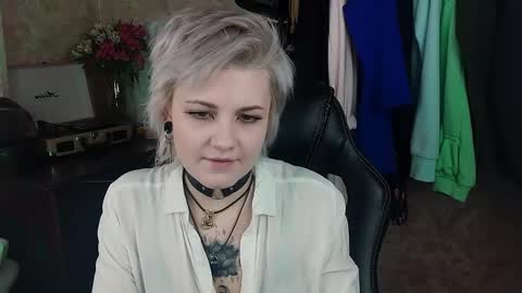 Eva Brownie online show from February 11, 8:26 am