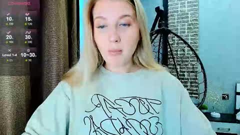 Snapshot of evacadooo chatting on September 13, 2:08 am Eva online show from September 13, 2:08 am