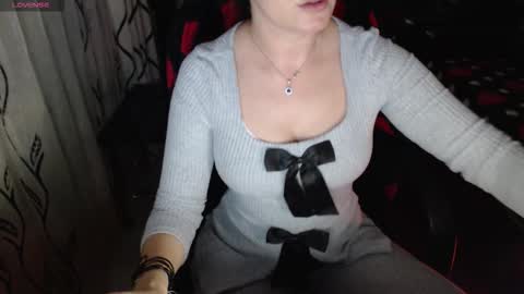 EVADREAM online show from October 23, 4:24 pm