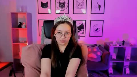 Eva online show from March 14, 5:36 pm