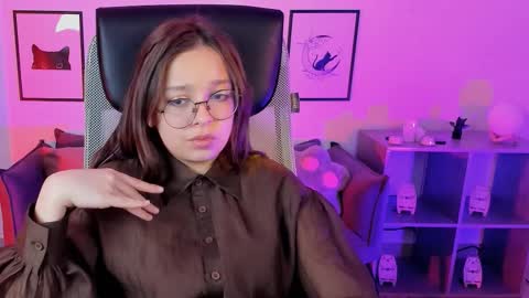 Eva online show from March 19, 4:11 pm