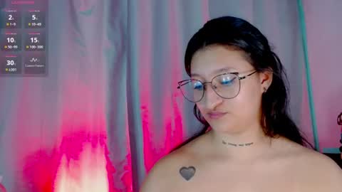 Evah Lee online show from August 1, 4:03 am
