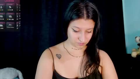 Evah Lee online show from July 22, 3:51 am