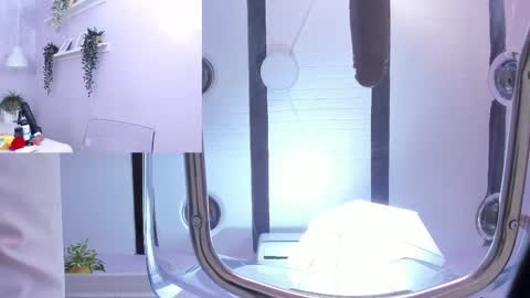 evahalston online show from March 3, 12:45 am