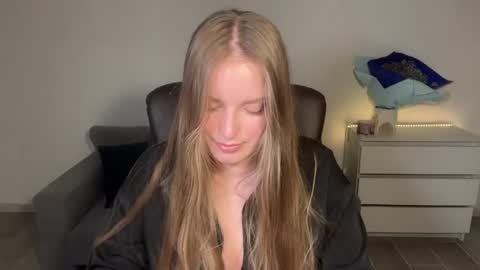 Eva online show from June 24, 9:14 pm