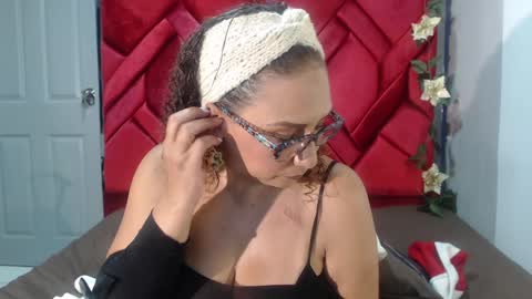 Eva Mills online show from December 29, 4:30 pm