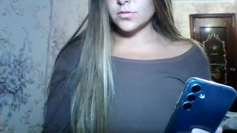 evasapples2026 online show from July 23, 5:21 pm