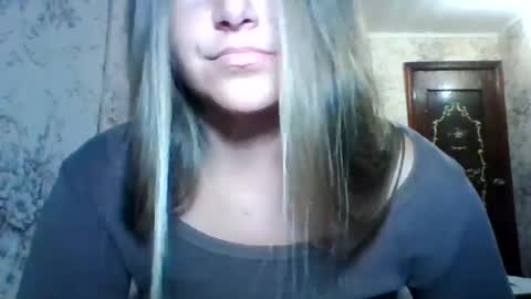 evasapples2026 online show from July 25, 5:53 pm