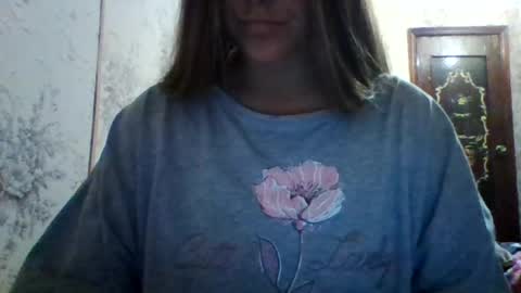 evasapples2026 online show from July 28, 10:09 pm