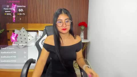 Snapshot of evelin_leroy chatting on January 24, 12:10 pm BELLA online show from January 24, 12:10 pm