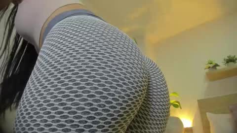 BELLA online show from January 17, 12:01 pm