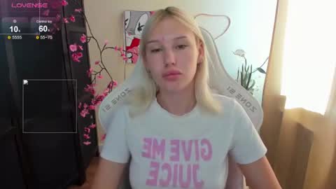 Evelina online show from July 1, 1:27 am