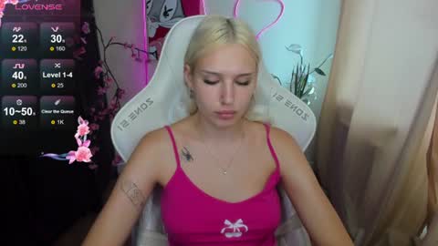 Evelina online show from July 26, 3:14 am
