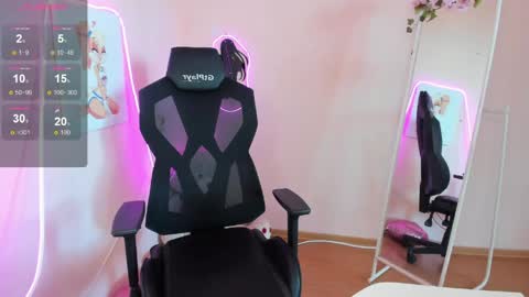 Evelina online show from June 5, 2:59 am