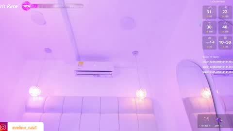 Snapshot of evelinn_ruiz chatting on September 17, 8:29 pm Evelinn online show from September 17, 8:29 pm