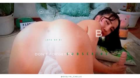 Snapshot of evelyn_chelle chatting on January 7, 1:57 pm Im Eve or Chelle Next Stream 191224 online show from January 7, 1:57 pm