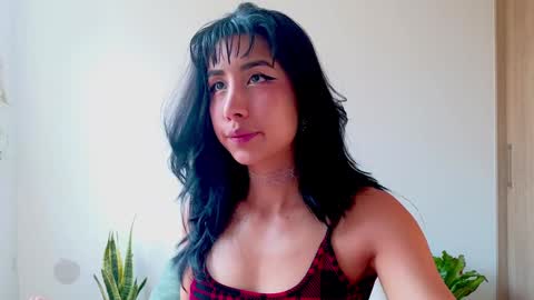 Snapshot of evelyn_chelle chatting on January 17, 4:26 pm Im Eve or Chelle Next Stream 191224 online show from January 17, 4:26 pm