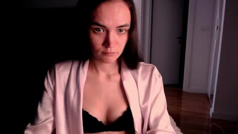 Evelyn online show from April 28, 9:24 am