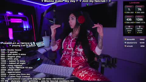 Evelyne online show from December 16, 3:51 am