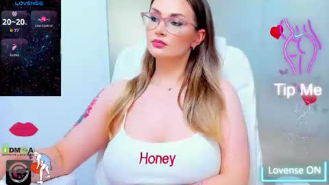 evelyne_rose online show from July 22, 8:04 am