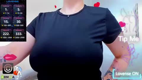 evelyne_rose online show from June 24, 5:17 am