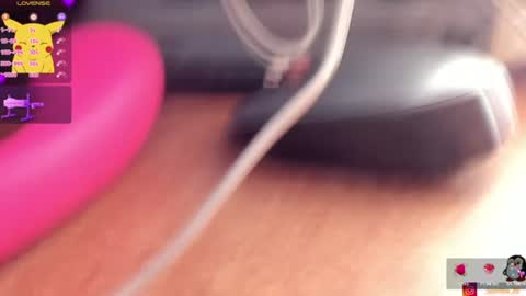 LAURA SOFIA  INDEPENDENT MODEL FOLLOW ME NOW ALMOST 10000 FOLLOWERS online show from July 28, 9:03 pm