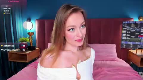 Evelyn online show from July 13, 2:45 am
