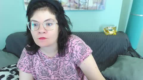 Everly online show from January 28, 11:06 am