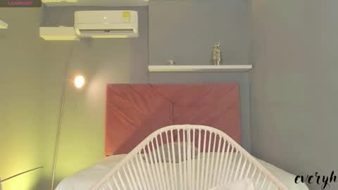 Snapshot of everyh chatting on September 20, 8:40 pm Sophia online show from September 20, 8:40 pm