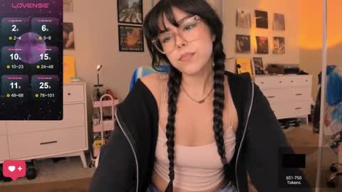 Snapshot of evie_luna chatting on January 3, 4:11 am Evie Luna online show from January 3, 4:11 am