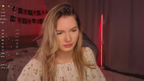 Evelyn online show from November 1, 10:41 am