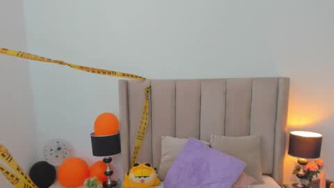 evvaa_moon online show from October 9, 1:48 pm