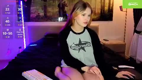 excited kristi online show from June 14, 2:20 am