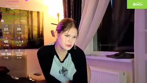 excited kristi online show from June 14, 2:24 am