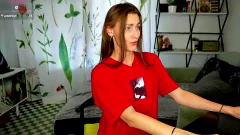 Mary online show from July 28, 3:21 pm