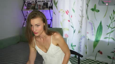 Snapshot of exe_cutie chatting on September 17, 12:58 pm Mary online show from September 17, 12:58 pm