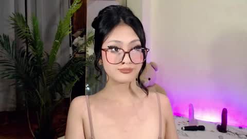 Snapshot of expensive_candyx chatting on January 12, 1:05 pm Candy online show from January 12, 1:05 pm