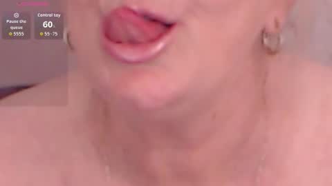 Alana online show from July 29, 9:59 pm