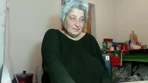 Snapshot of exquisitemature chatting on February 9, 8:11 am ExquisiteMature online show from February 9, 8:11 am