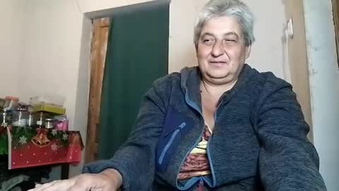 Snapshot of exquisitemature chatting on September 28, 11:54 pm ExquisiteMature online show from September 28, 11:54 pm