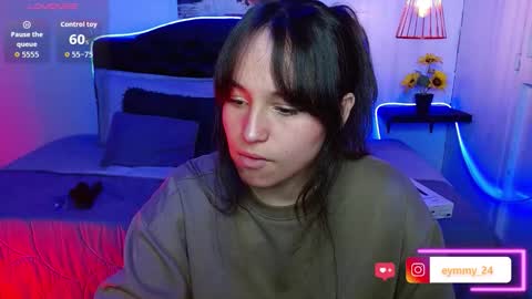 eymmy_24 online show from October 12, 3:31 am